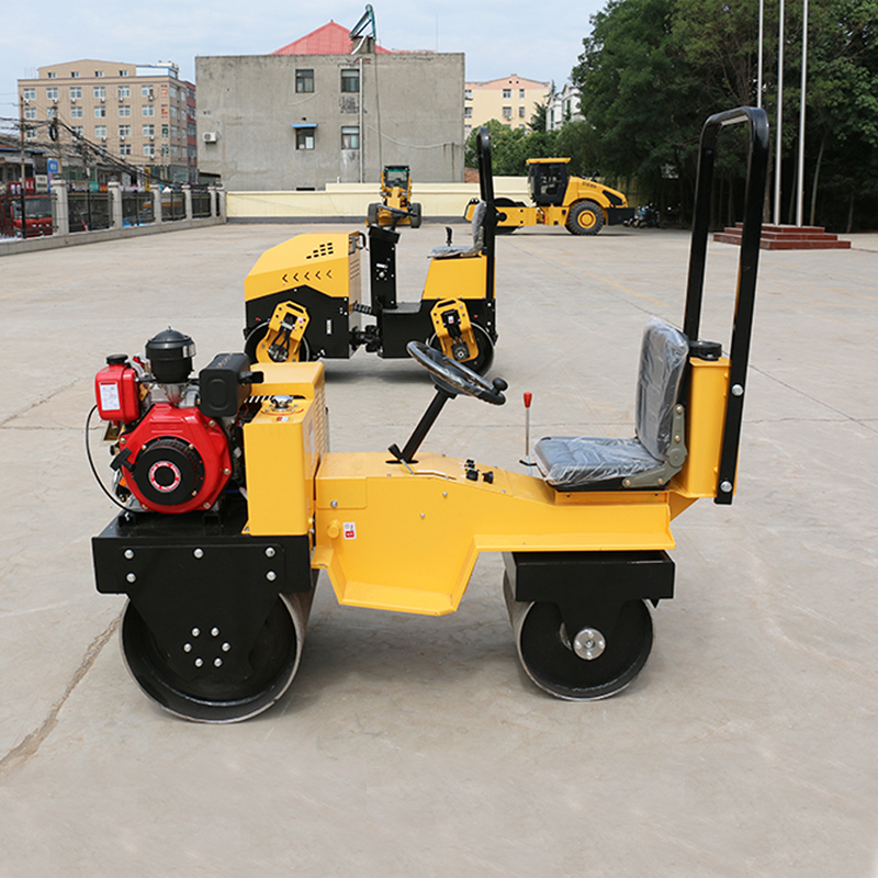 LUTONG LTS08 0.8 ton double drum vibratory mini road roller for municipal repair